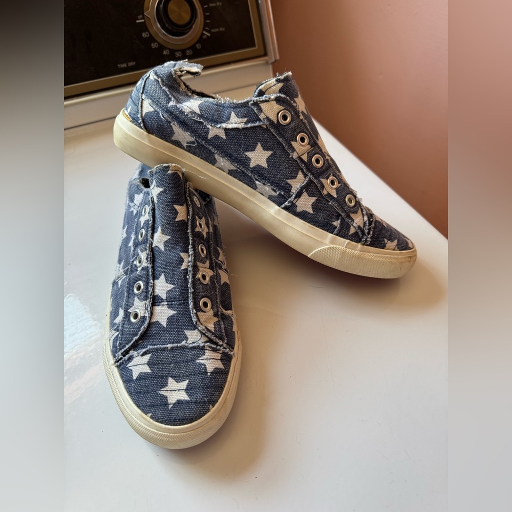 Corky’s Babalu Navy Star Sneaker
